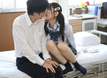 Học sinh nam yếu đuối được khoa khôi địt ngay trong lớp