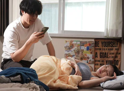 Kẻ thích nhìn người yêu ngoại tình khao khát nhìn người yêu ngoại tình